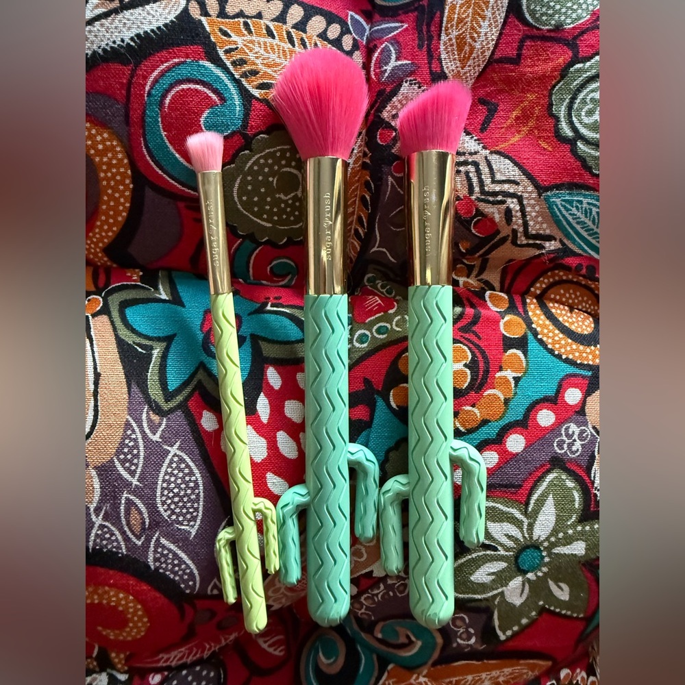 Tarte Cactus Makeup Brush Set - Mint Green and Hot Pink